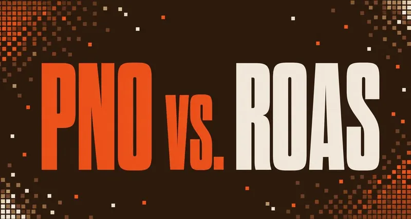 Grafický cover článku PNO vs. ROAS s pixelovým motivem v oranžových a hnědých tónech